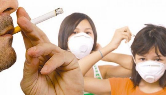 Cum sa-ti feresti copiii de fumatul pasiv